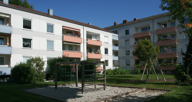 Herzog-Albrecht-Straße 26 - 30 und Holzgartenstraße 5 - 7